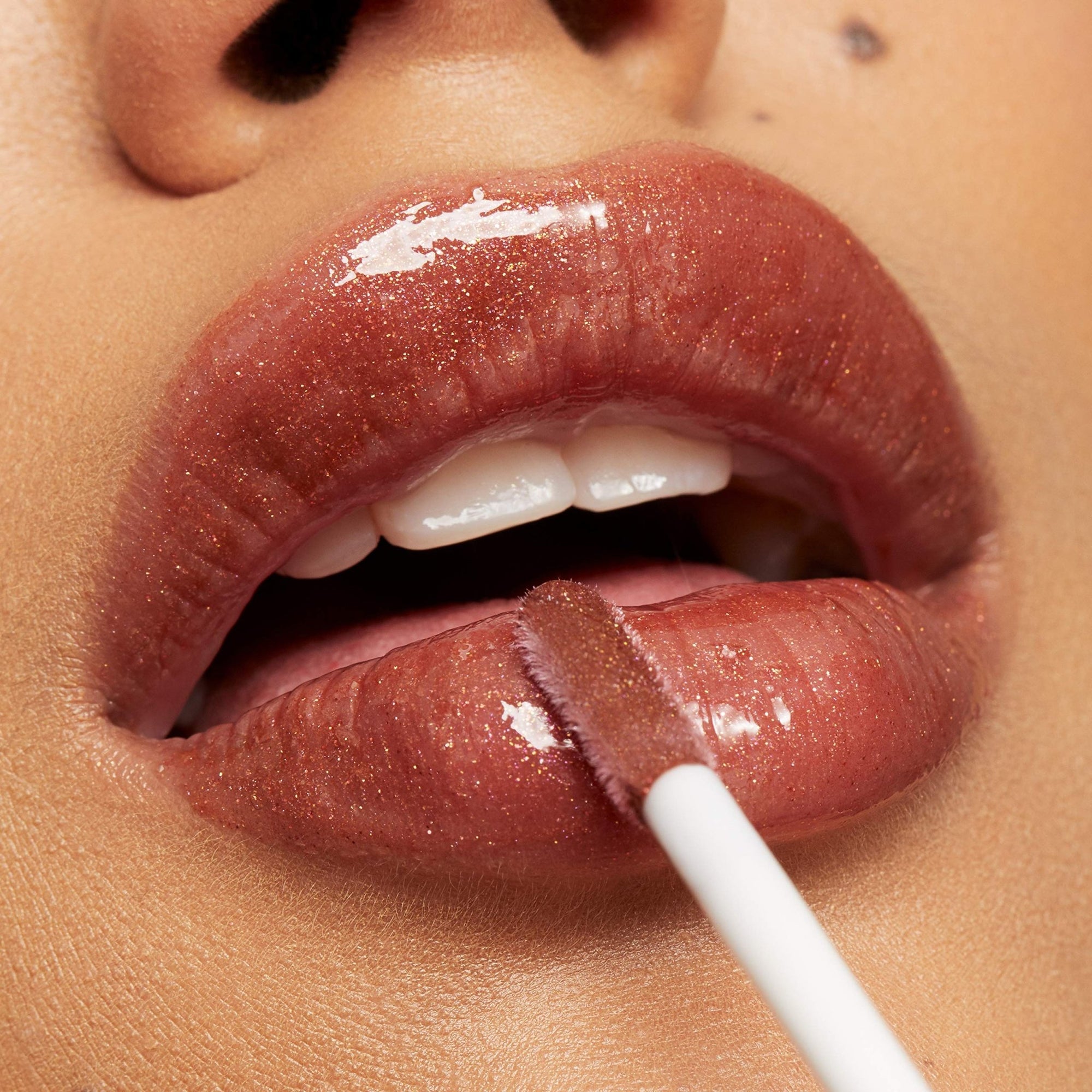 e.l.f. Lip Lacquer, Moisturizing, Shiny, Non - Sticky, Long Lasting, Provides Maximum Colour and Glides One.l.f.609332299641Lip GlossLip Gloss