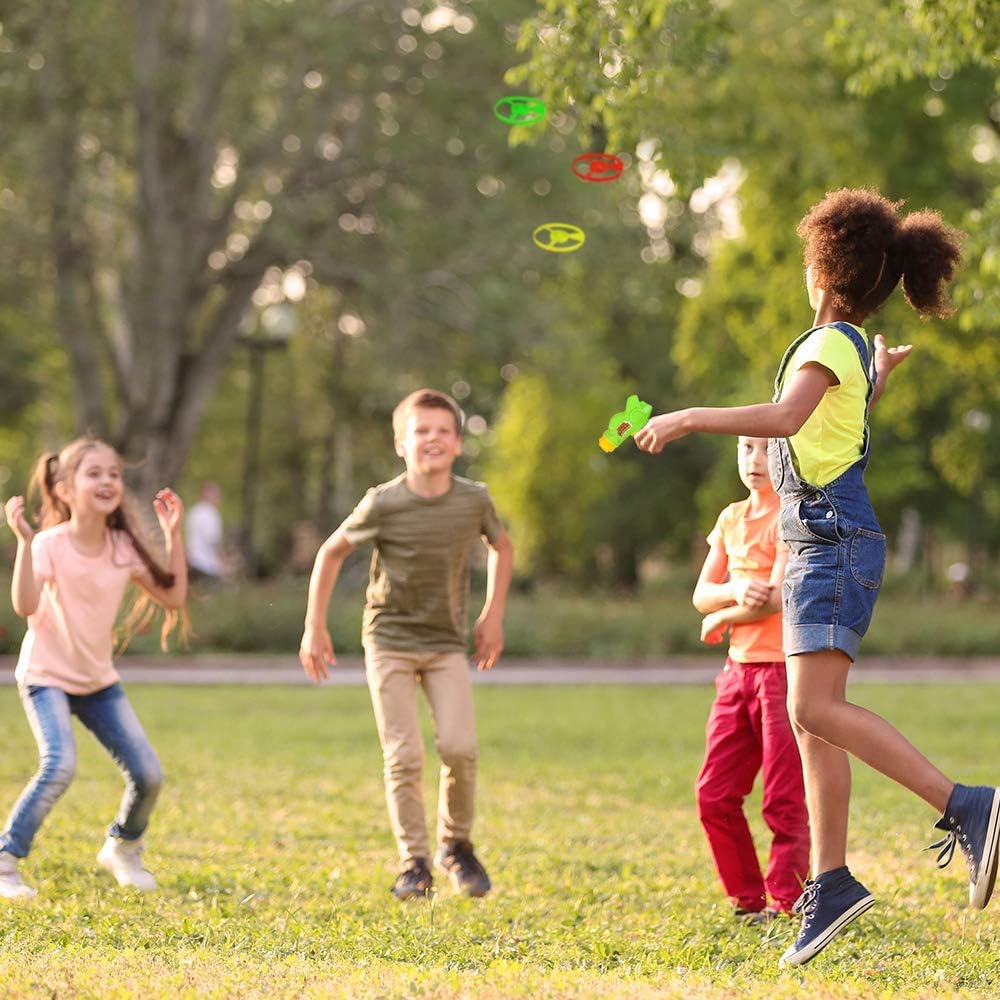 Pfive Spin Prop Flying Discs with LauncherPfive075656058071Flying DiscFlying Disc