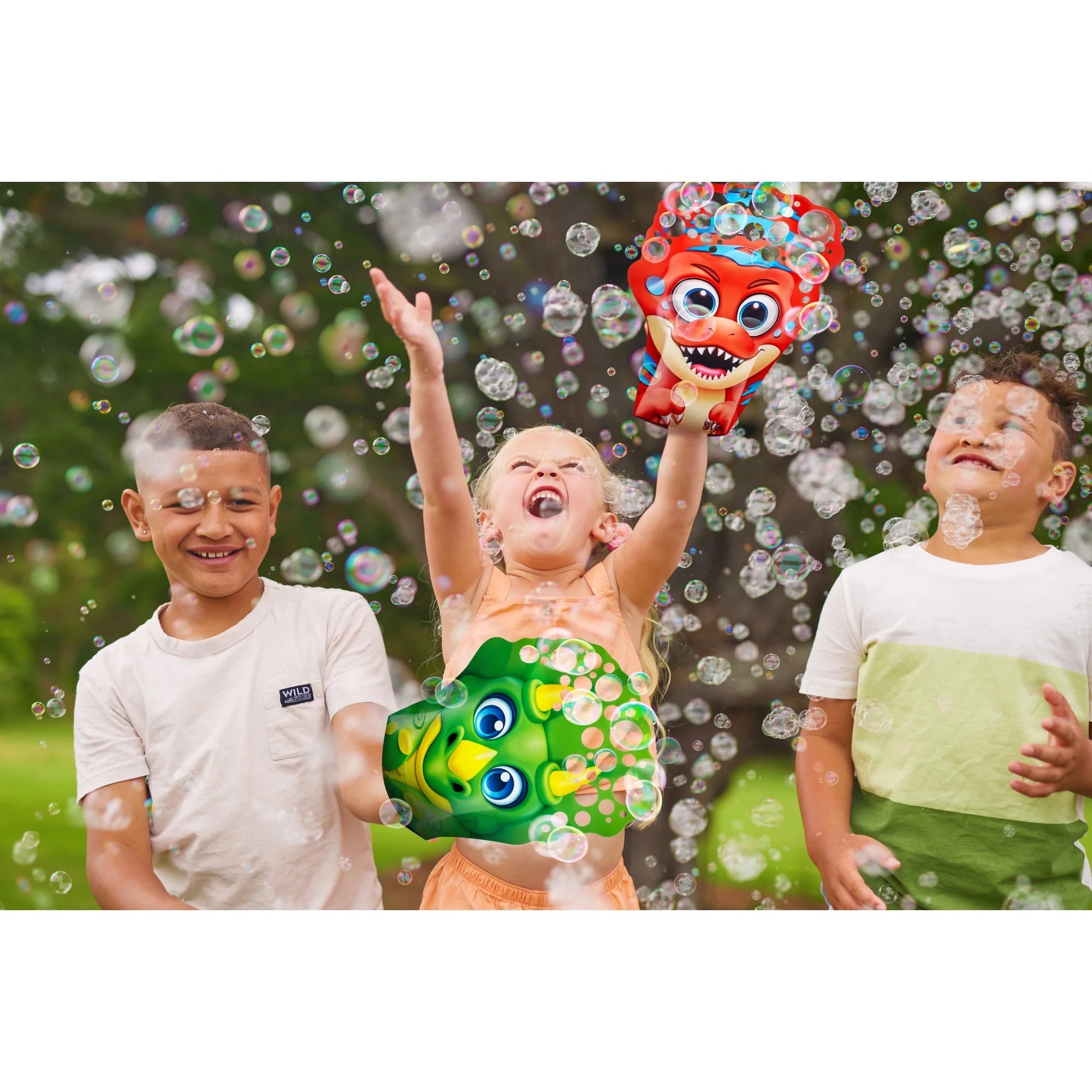 Zuru Bubble Wow, Glove - A - Bubbles Wave and Play! Wear Wave and make THousand of Bubbles - 150 MlZuru193052021113Bubble MakerBubble Maker